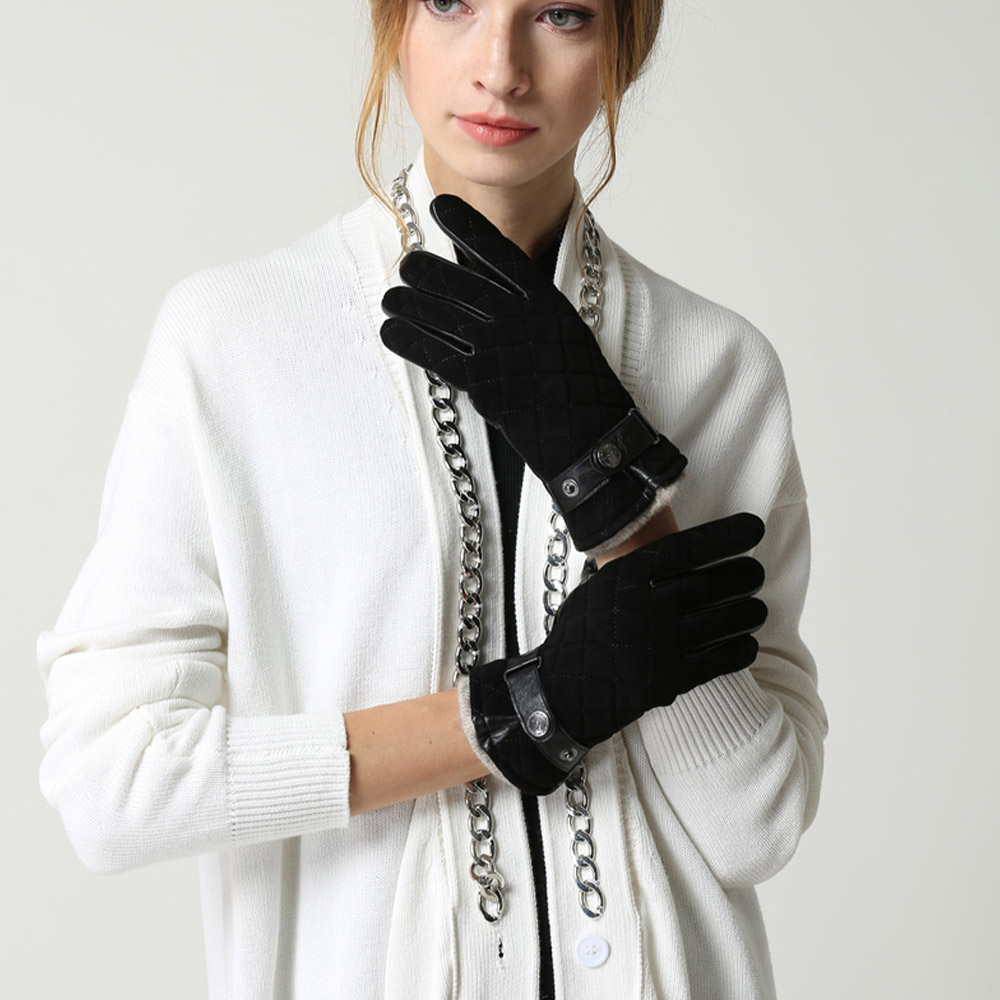 Quilted Lambskin UGG Gloves 9 CS045-BL