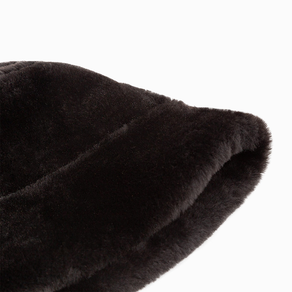 Sheepskin UGG Bucket Hat 4 CS055-BL