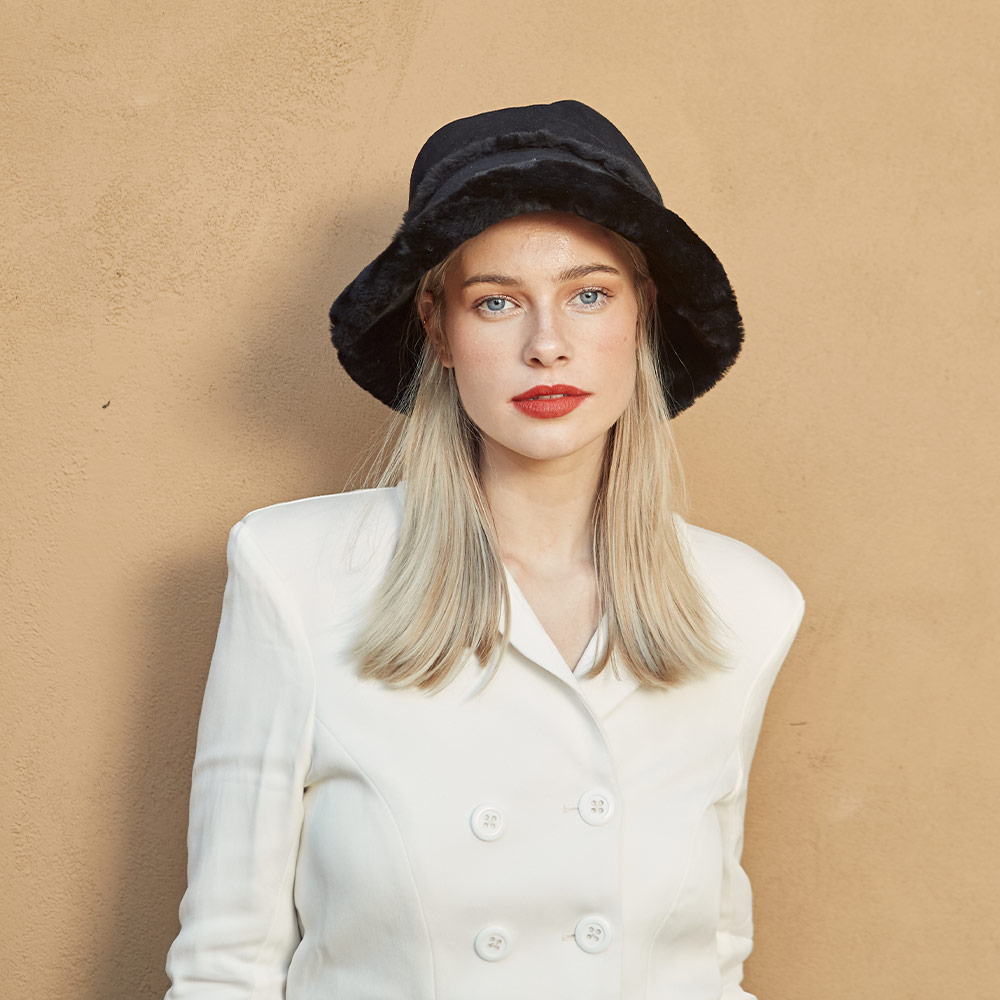Sheepskin UGG Bucket Hat 6 CS055-BL