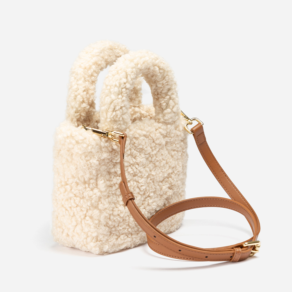 Gianna Sherpa UGG Mini Tote 4 OZB012-NA